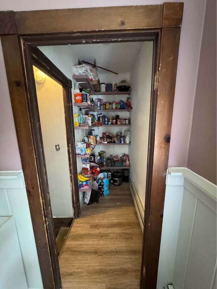 Building Photo - 911 College Ave