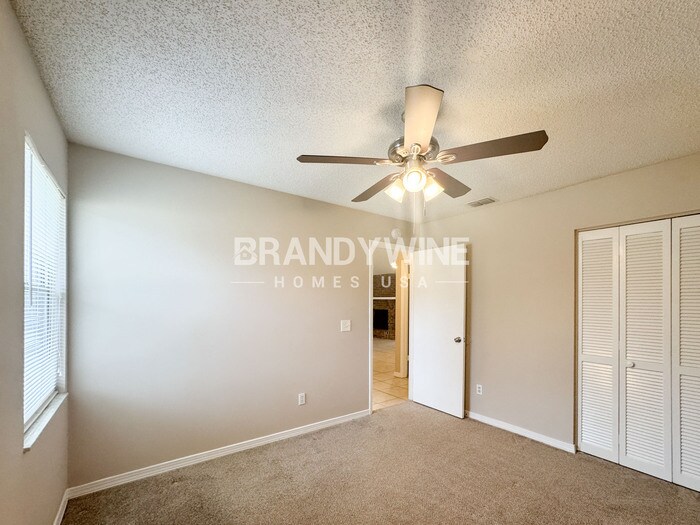 Building Photo - 8236 Weybridge Dr