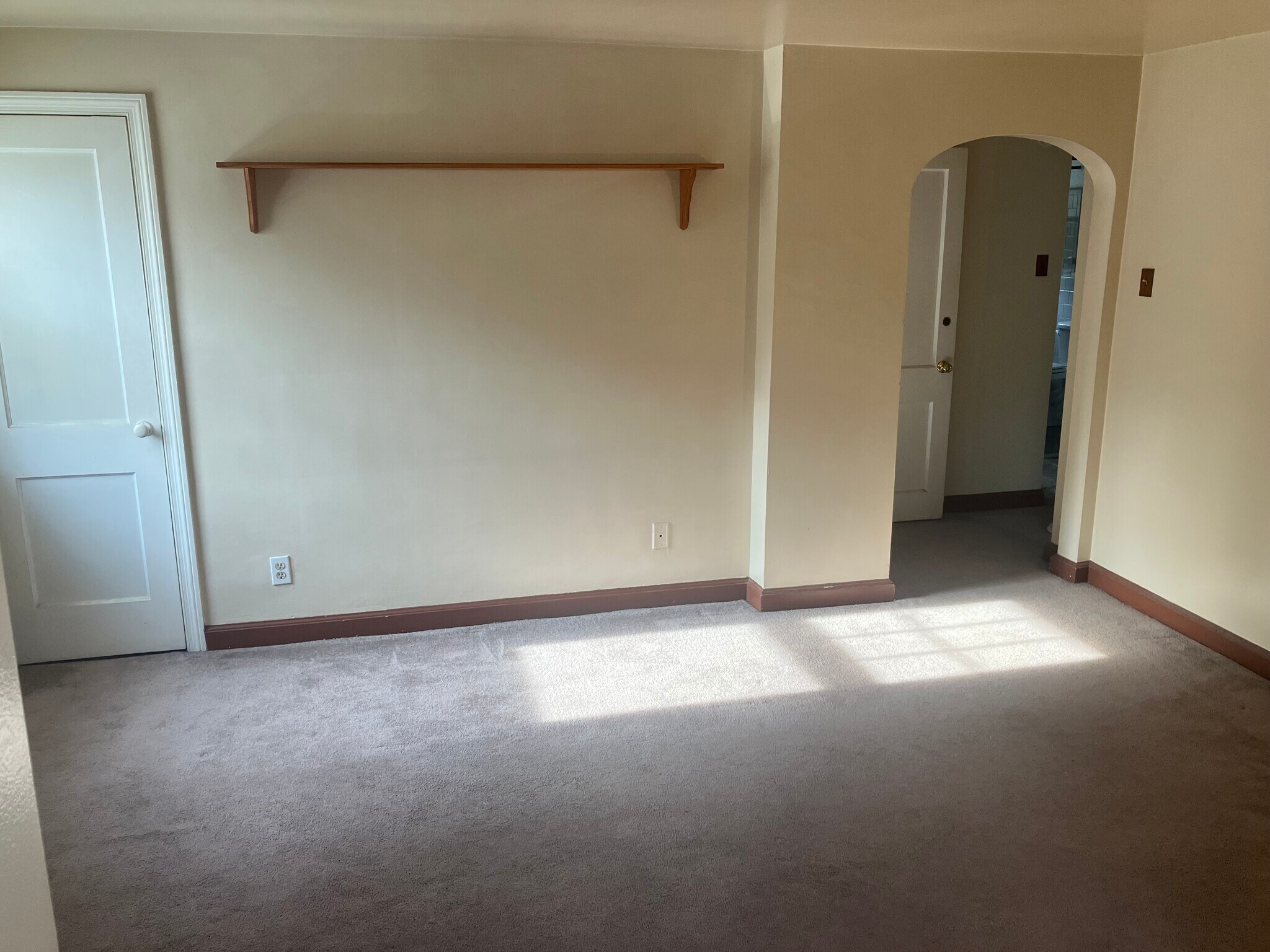 Building Photo - 111 Hillcrest Ave