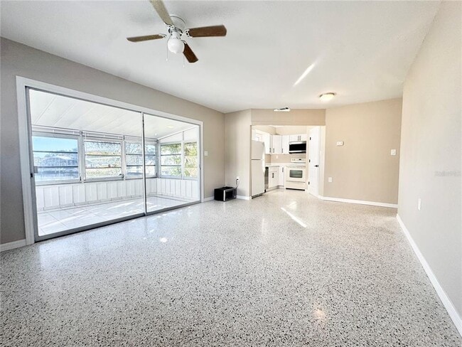 Building Photo - 4528 Floramar Terrace