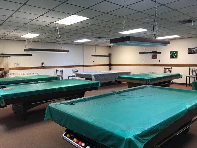 Building Photo - 1140 NW 85th Ave