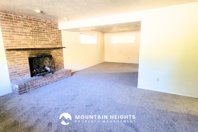 Building Photo - 6756 S 2445 E