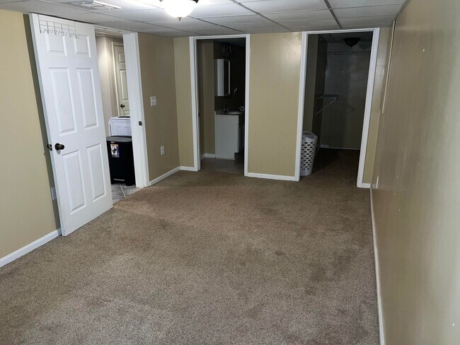 Bedroom - 1025 Peace Dr NW