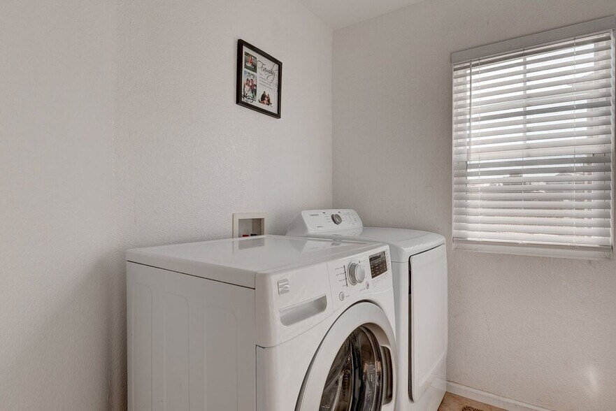 Building Photo - 4790 S Flat Rock Ct