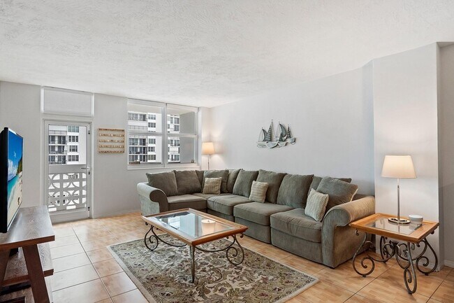 Building Photo - 4250 Galt Ocean Dr