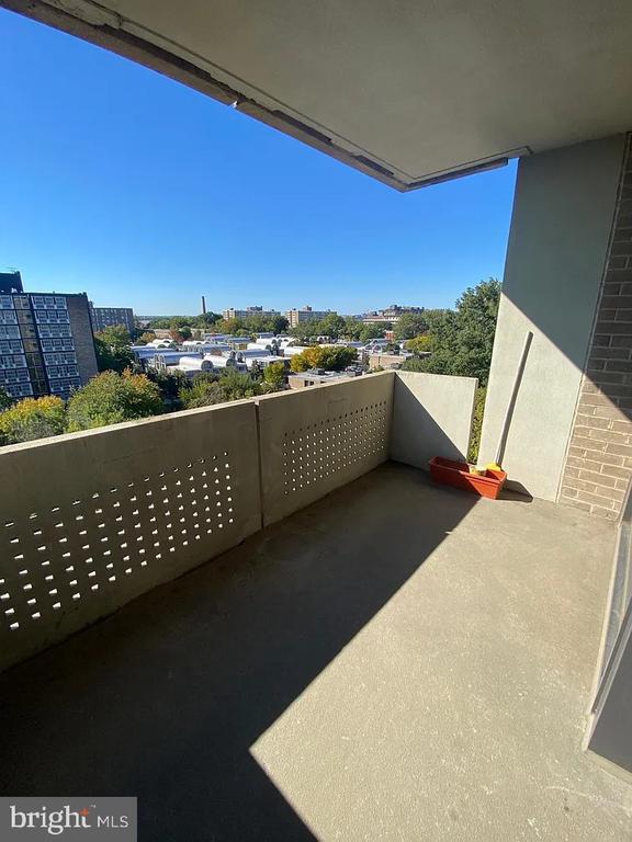 Building Photo - 240 M St SW