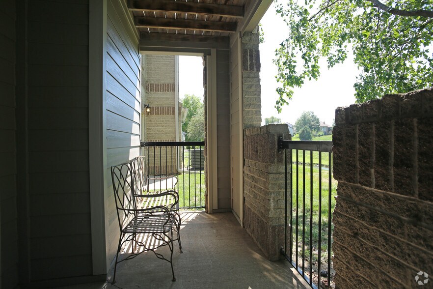 Hawthorne Apartment Homes 5315 W 120th Ter Leawood KS 66209