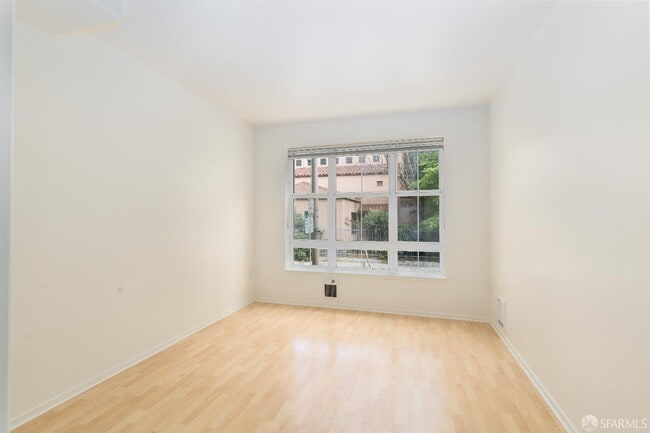 Building Photo - 821 Folsom St