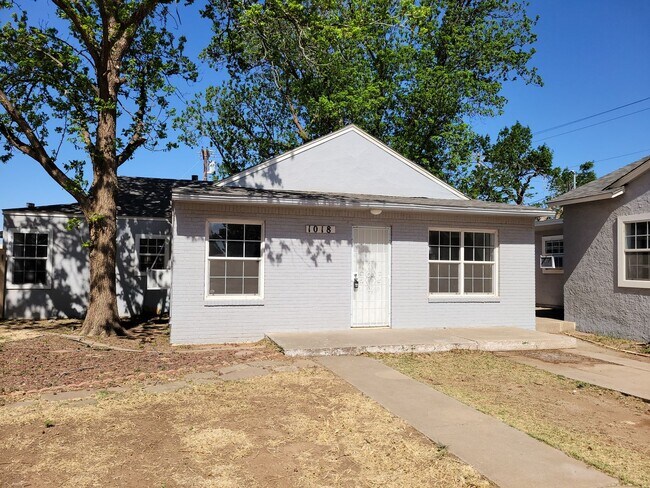 Building Photo - rp1018