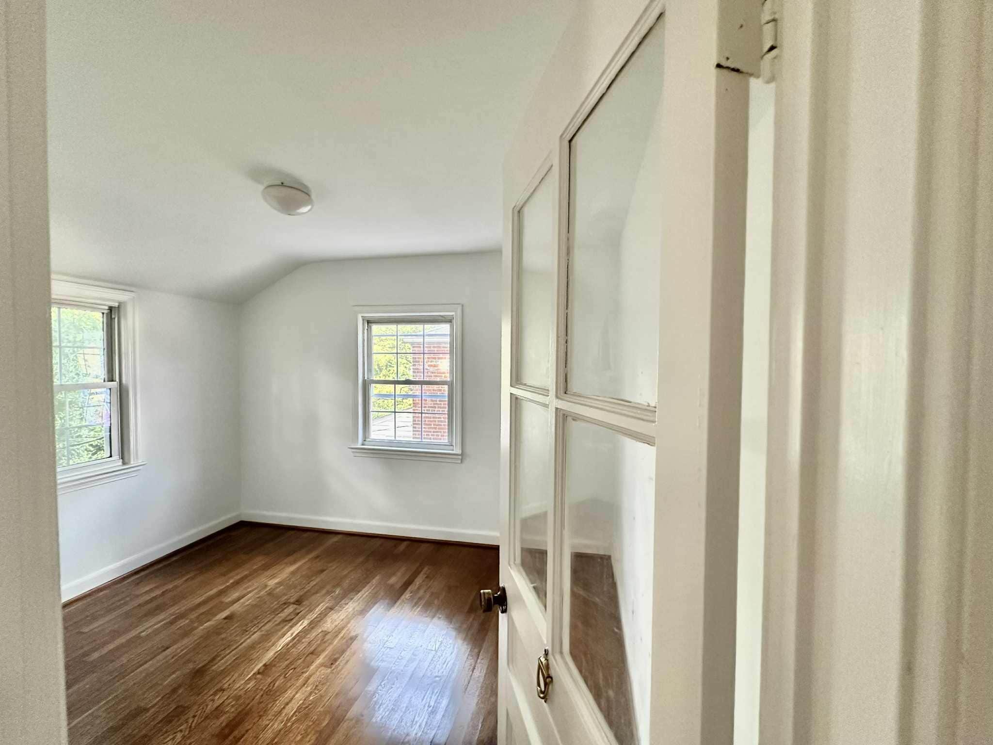 Building Photo - 3722 3rd St S