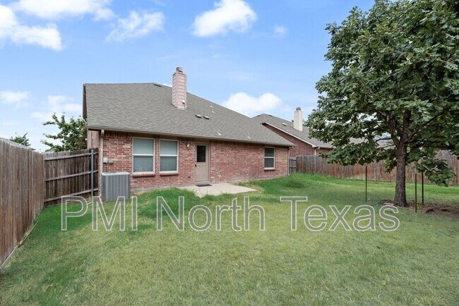 Building Photo - 13072 Sewanee Dr