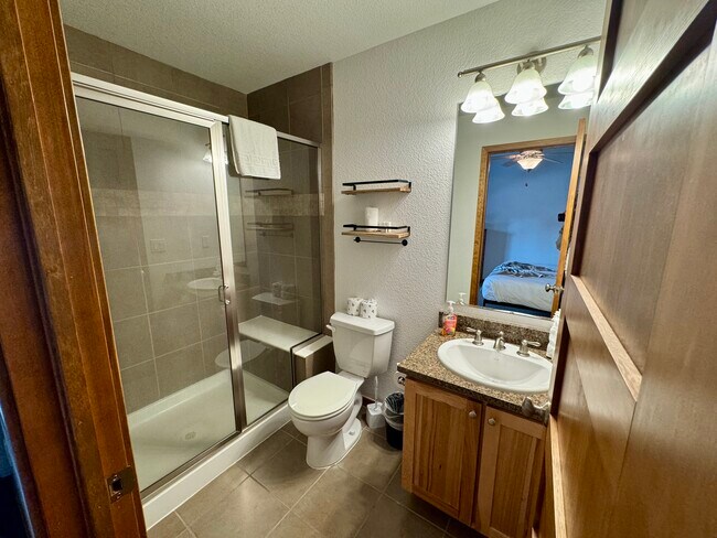 Building Photo - 76 Pinecone Trl