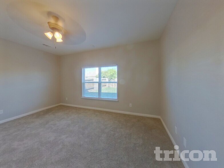 Building Photo - 6173 Chalk Hollow Dr