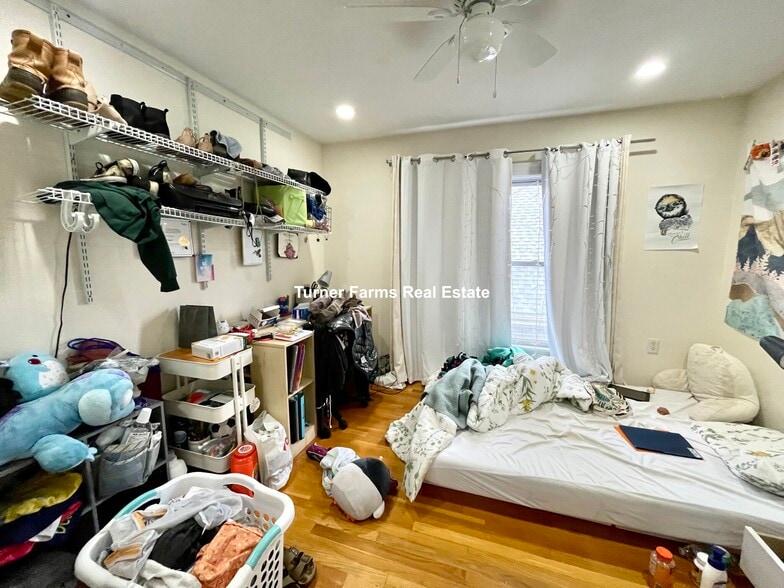 Building Photo - 207 Boston Ave