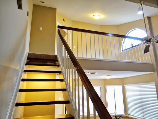 Building Photo - 517 Ranch Trail