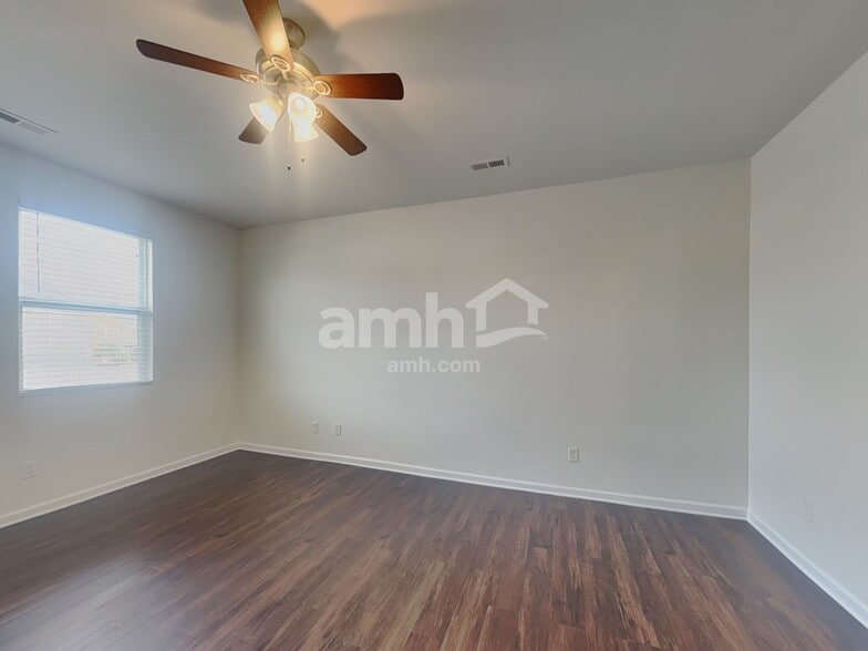 Building Photo - 1026 Skillbeck Rd