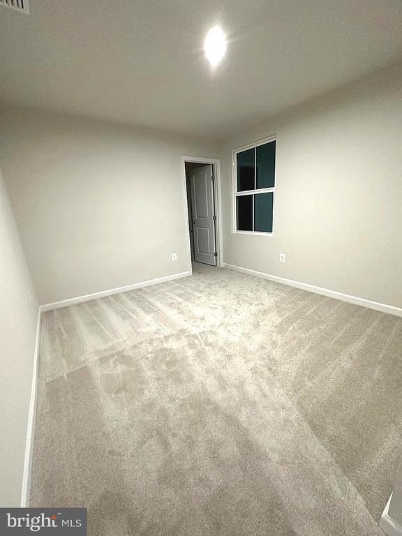 Building Photo - 420 Circle Dr