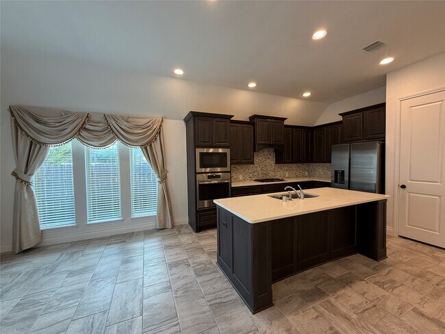 Building Photo - 3319 Sky Run Ct