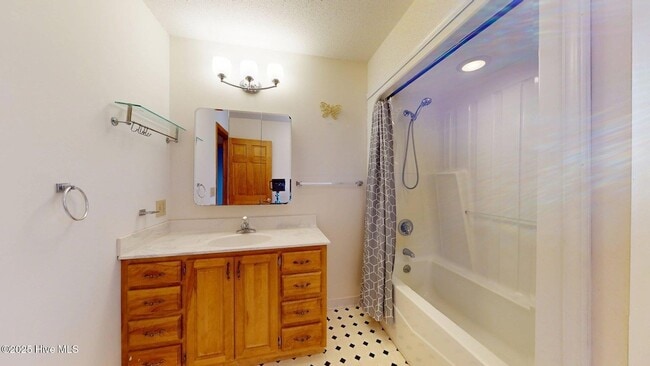 Building Photo - 1236 Rays Bridge Rd