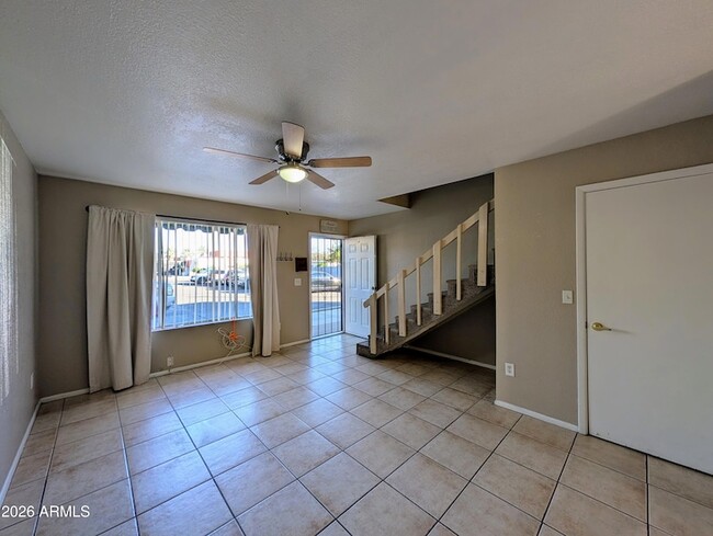 Building Photo - 9228 N 7th Ave