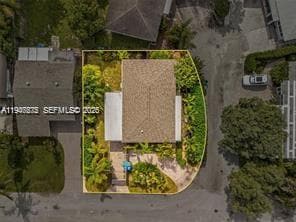 Building Photo - 1532 NE 39th St