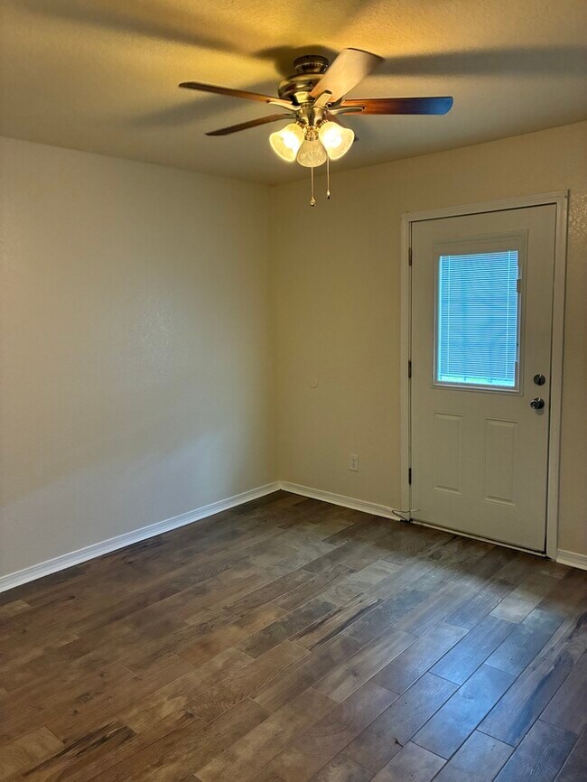 Building Photo - Beautiful 3/2 in Bay St. Louis, MS