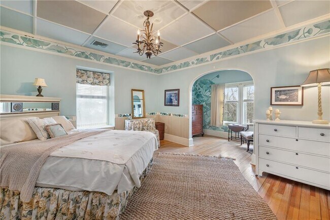 Building Photo - 287 Gibbs Ave