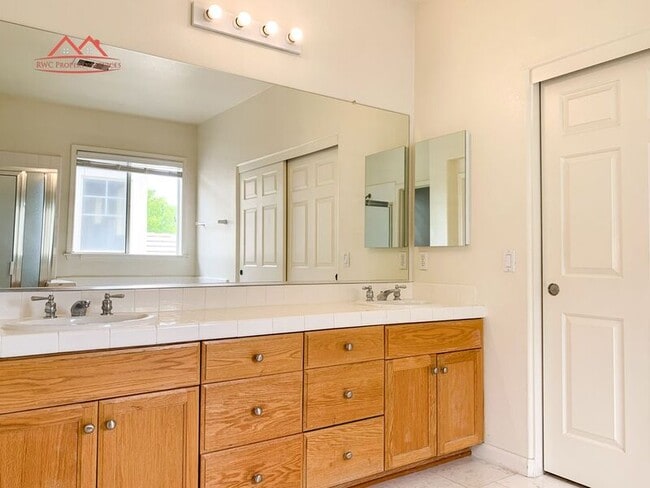 Building Photo - 4016 Lylewood Ct