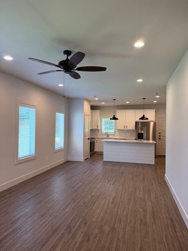 Building Photo - 1214 Neal Pickett Dr