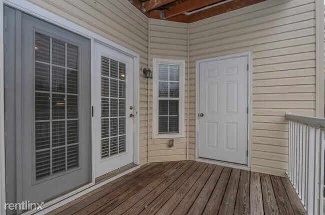 Building Photo - 5425 Michelles Oak Ct