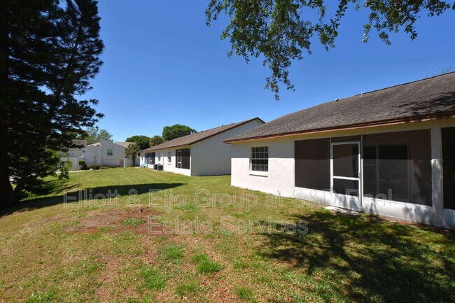 Building Photo - 2025 Sylvester Rd