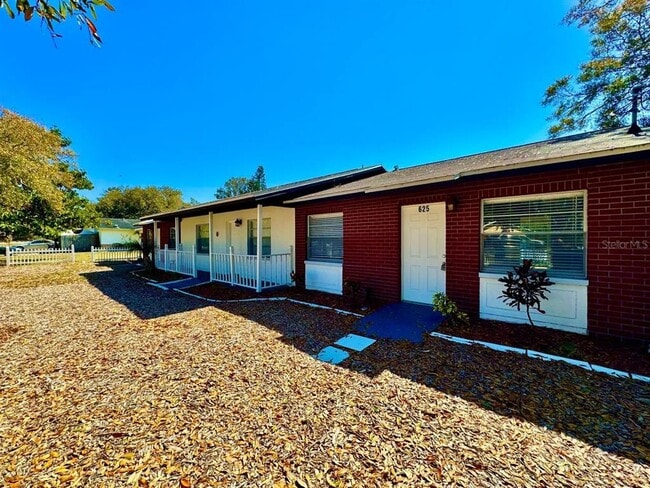 Building Photo - 625 Wildwood Way