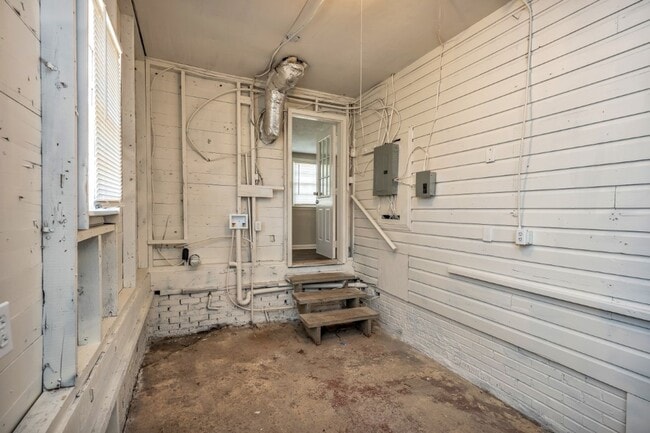 Building Photo - Charming 3-Bedroom Home in Bessemer – Act Fast!