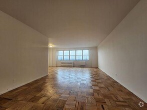 Building Photo - 1 bedroom in BRONX NY 10463