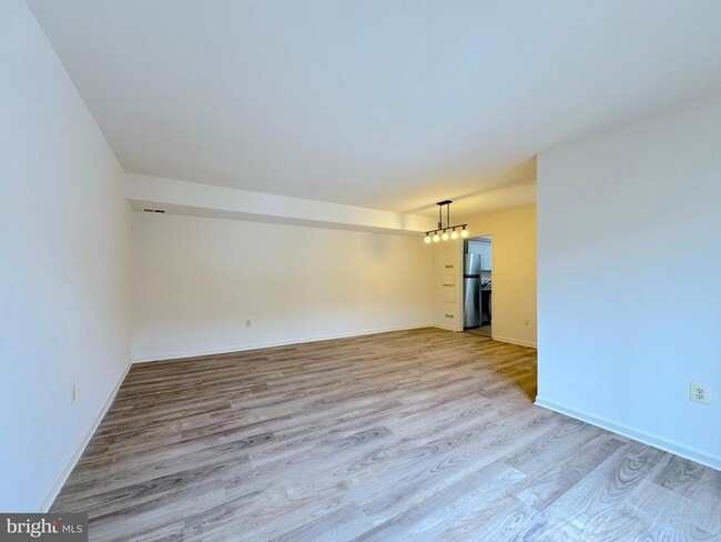 Building Photo - 4513 Logsdon Dr