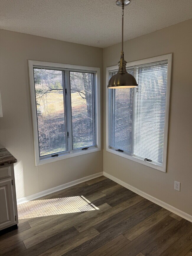 Building Photo - 2-Bed, 2-Bath Condo, The Greens/Waynesville NC