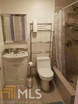 Building Photo - 942 Bobcat Ct