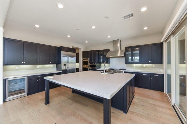 Building Photo - 4bd/4.5ba Single Family House w/ VIEW Gated Community Altair Irvine for rent