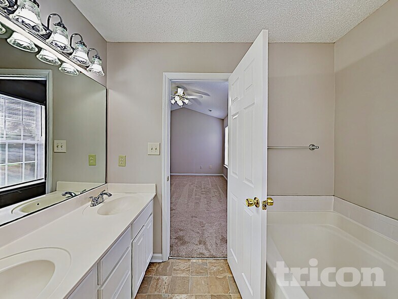 Building Photo - 5337 Timbertop Ln