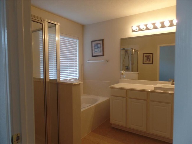 Building Photo - 6538 Silky Moss Dr