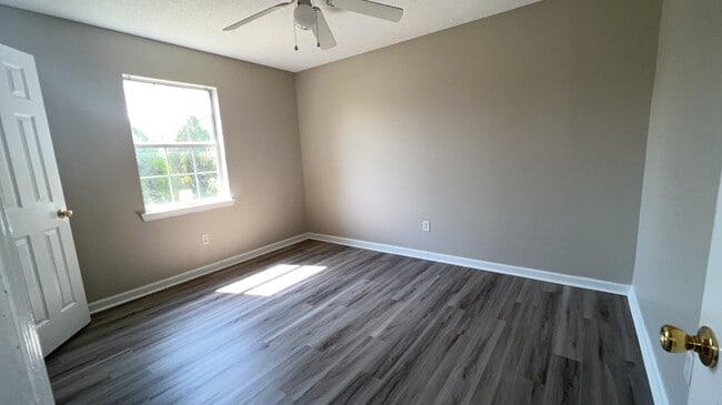 Building Photo - 754 Melissa Dr