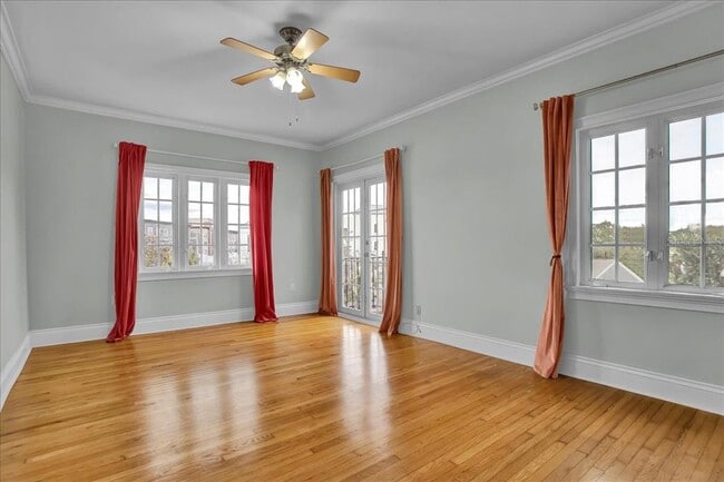 Building Photo - 2117 W Dekle Ave