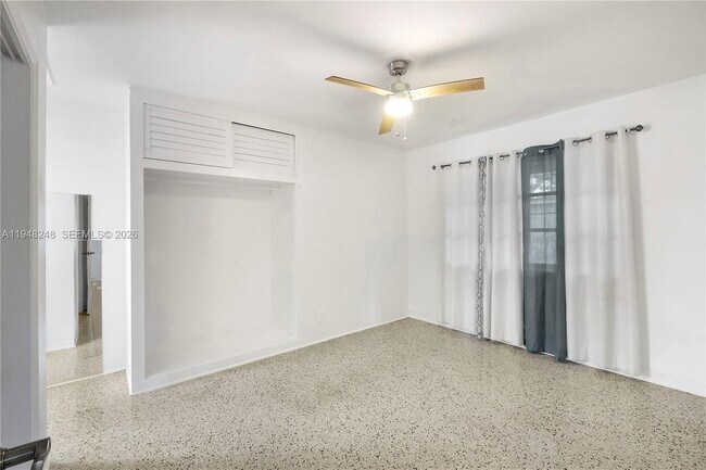 Building Photo - 1821 SW 11th Ct