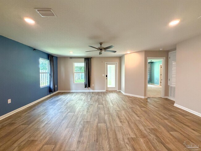 Building Photo - 7305 Lakeside Oak Ct