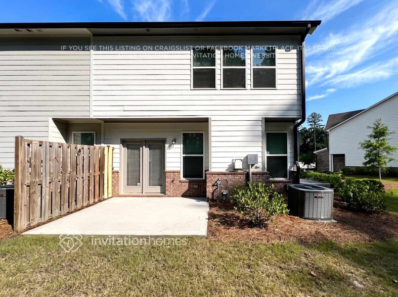Building Photo - 911 Alder Grv Trce