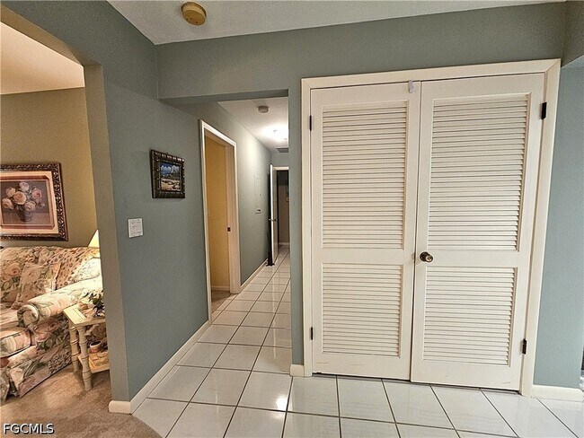 Building Photo - 6824 Sandtrap Dr