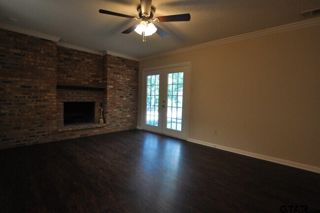 Building Photo - 2806 Amy Ln