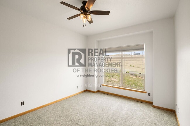 Building Photo - 3348 Hales Ranch Rd