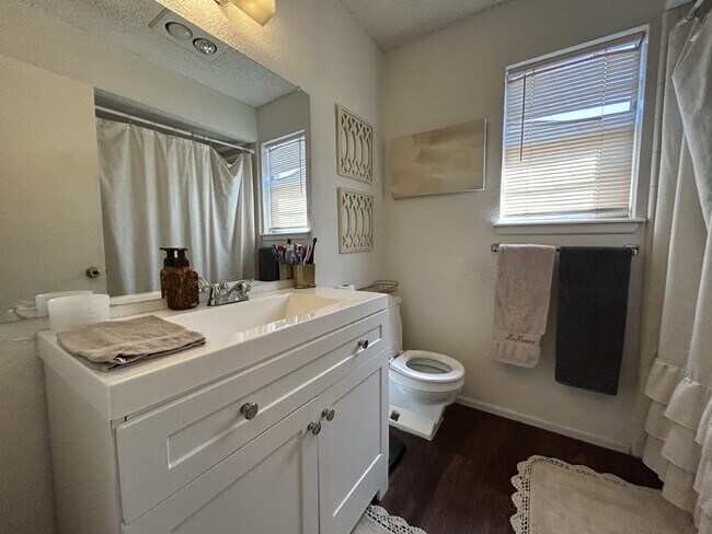 Building Photo - 2117 S Loop 289