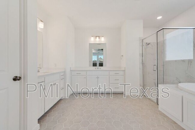 Building Photo - 5405 Wheatberry Trl